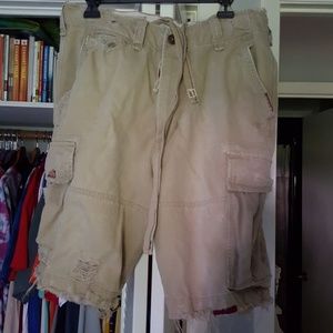Abercrombie & Fitch fatigue cargo shorts.